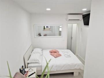 Room M&M