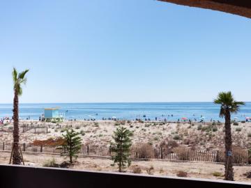Apartment Front de Mer-22