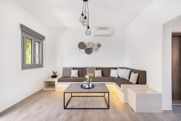 Van Loui's II Place