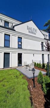 Leo Royal Studio