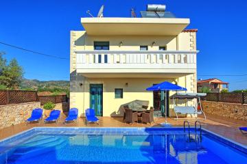 Villa Koules by MediterraneanVillas
