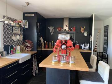 Villa de 2 chambres avec piscine privee et jardin clos a Novalaise