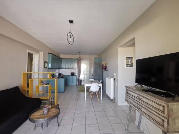 Seaview apartment in Porto Rafti
