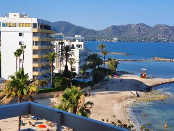 Apartamento Torre Bona - Seafront, 10 meters from the beach!