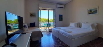Avra Sea View Apartment