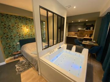 Studio avec baignoire balnéo centre de Rouen