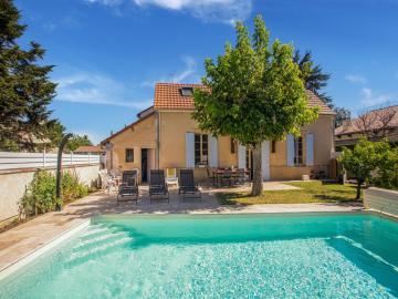 Spacious holiday home in Bergerac with private pool