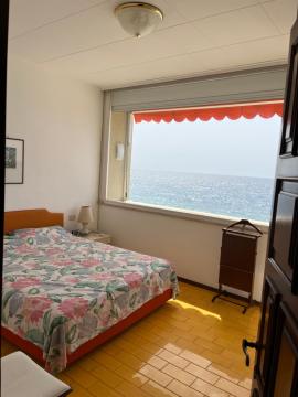 Appartamento vista mare in struttura esclusiva