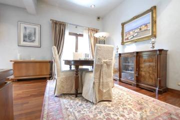 Large Apartment with 3 bedroom in Villa near Firenze and Pisa