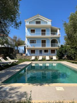 Suites in Villa Idyllium