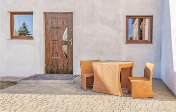 Stunning home in Smoldzino with
