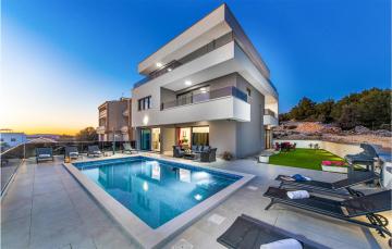 Nice home in Sibenik with Sauna, 5 Bedrooms and Heated swimming pool