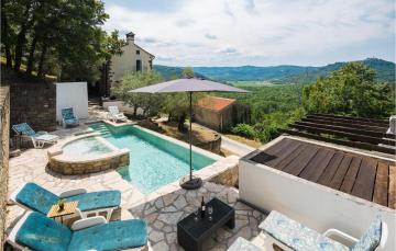 Stunning home in Cotici with 6 Bedrooms, Outdoor swimming pool and Private swimming pool