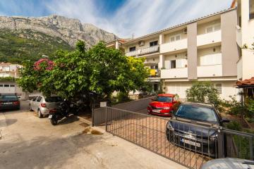 Apartments by the sea Baska Voda, Makarska - 6707