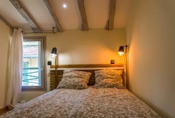Nice Vieille Ville Appartement neuf et cosy, deux chambres, 6 couchages