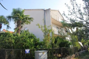 Apartments by the sea Kastel Stafilic, Kastela - 8436