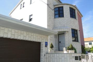 Seaside apartments with a swimming pool Okrug Gornji, Ciovo - 11374