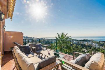 77-Townhouse With Stunning Views in Fuengirola!