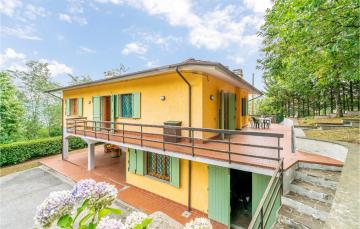 Stunning home in Marliana with WiFi and 3 Bedrooms