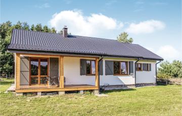 Stunning home in Kolczewo with 3 Bedrooms and WiFi