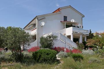 Apartments by the sea Barbat, Rab - 14247