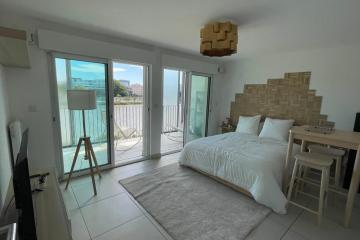 Nice Studio 28 M With Balcony Near The Center