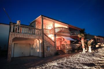 Apartments by the sea Vir - 16590