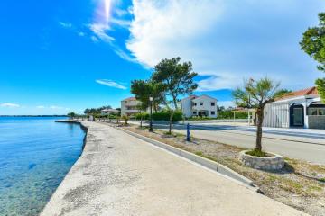 Apartments by the sea Vir - 18590