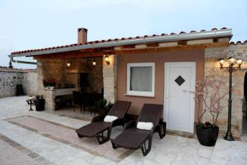 Apartments with WiFi Pula - 18826