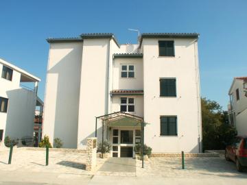 Apartments with a parking space Pjescana Uvala, Pula - 2238