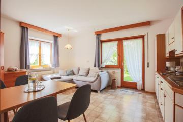Mayr Apartments