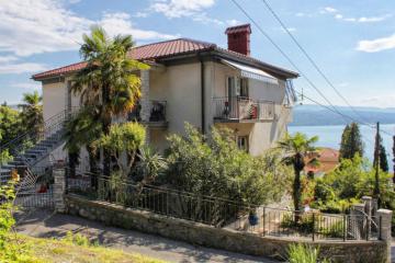 Apartments with a parking space Opatija - 7902