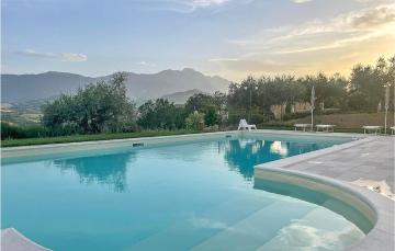 Stunning home in Castiglione Messer R, with 1 Bedrooms, WiFi and Outdoor swimming pool
