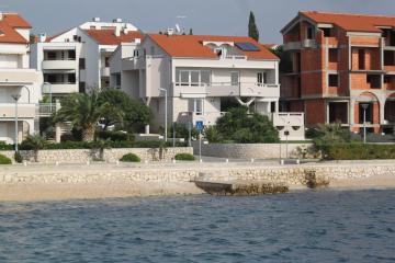Apartment Novalja 9414b
