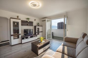 Ventus - Apartment with Balcony and Sea View