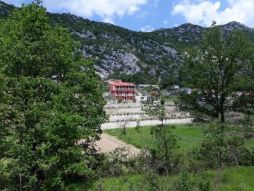 Apartments with a parking space Ostrvica, Omis - 12674