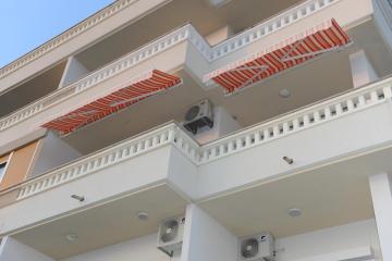 Apartments with a parking space Split - 14666