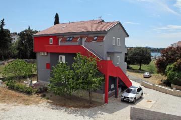 Apartments by the sea Petrcane, Zadar - 3283