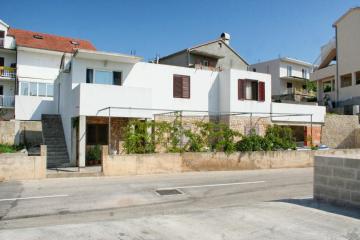 Apartments with a parking space Hvar - 4635