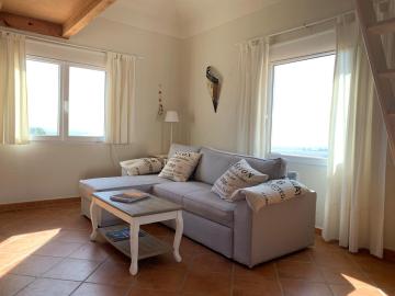 Romantic apartment, 5 mins from beach with scenic view & 350mbps high speed WiFi