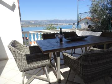Holiday home with a sea view terraces, just couple of minute from the beach