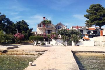 Apartments by the sea Zaboric, Sibenik - 15720