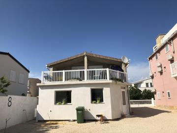 Apartments with a parking space Vir - 17746