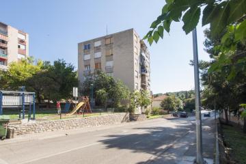 Apartments with WiFi Sibenik - 17927