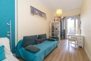Turin Aurora Colourful Apartment