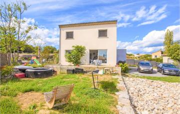 Stunning home in Lussas with WiFi and 3 Bedrooms