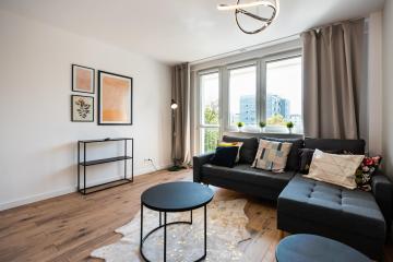 Solec Prestigious Apartment