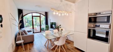 MANTEGNA BOUTIQUE APARTMENT, 75mq, 100mt from the lake, free parking