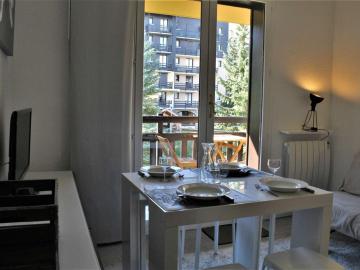 Appartement Risoul, 1 pièce, 4 personnes - FR-1-330-558
