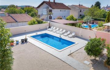 Amazing apartment in Medulin with Outdoor swimming pool and WiFi